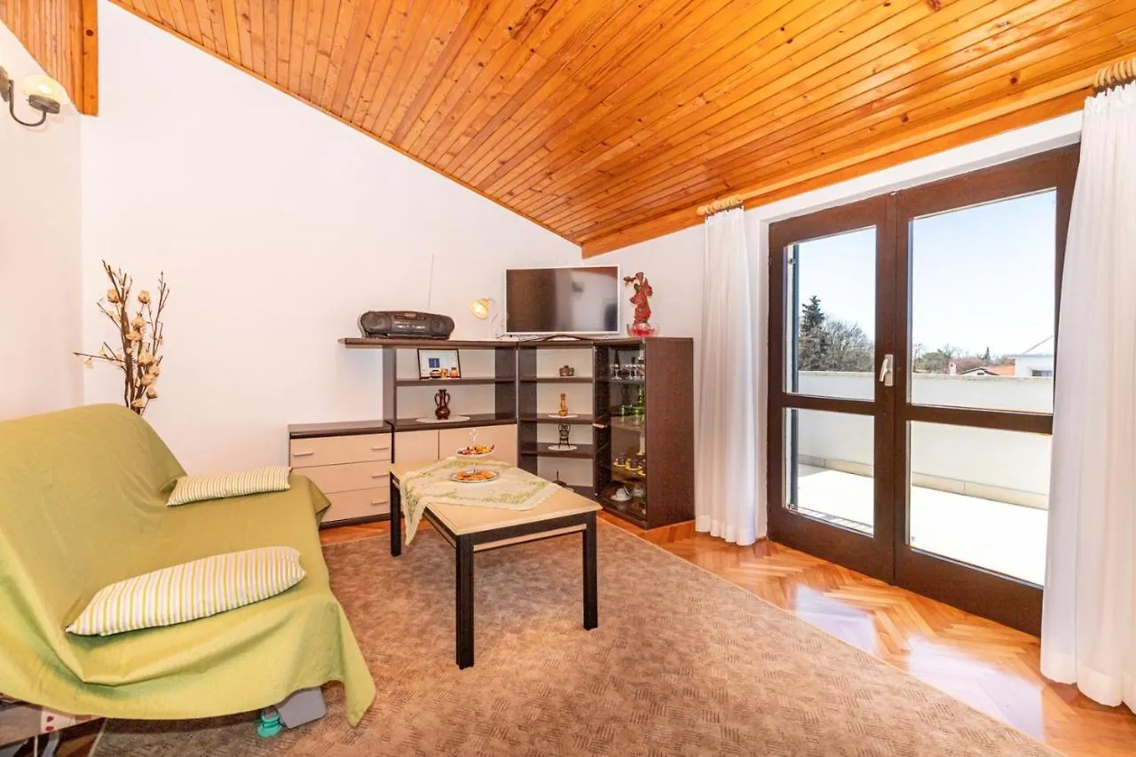 게스트하우스 Apartments Ada Near The Sea 포레치